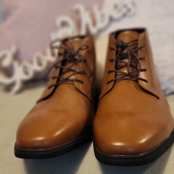 New Never Worn Dress Boots - Picture 6 of 8